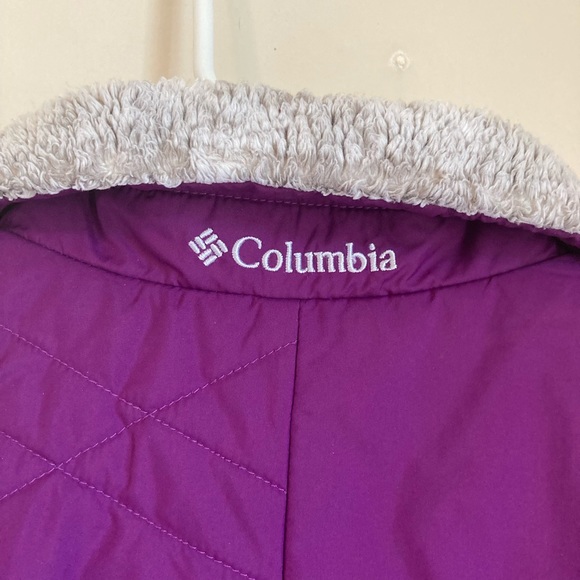 Columbia Women’s Purple Full Zip Vest Small - Picture 6 of 7